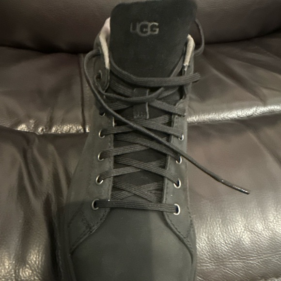Men's Black High-Top Sneakers - Picture 13 of 13